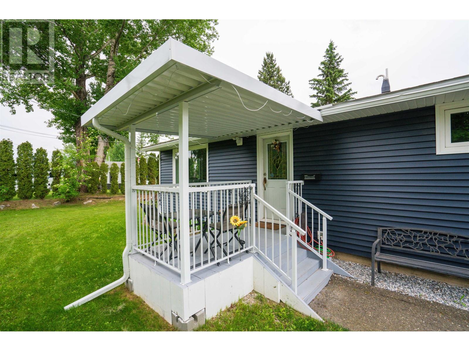 2703 Petersen Road, Prince George, British Columbia  V2N 1P1 - Photo 4 - R3012348