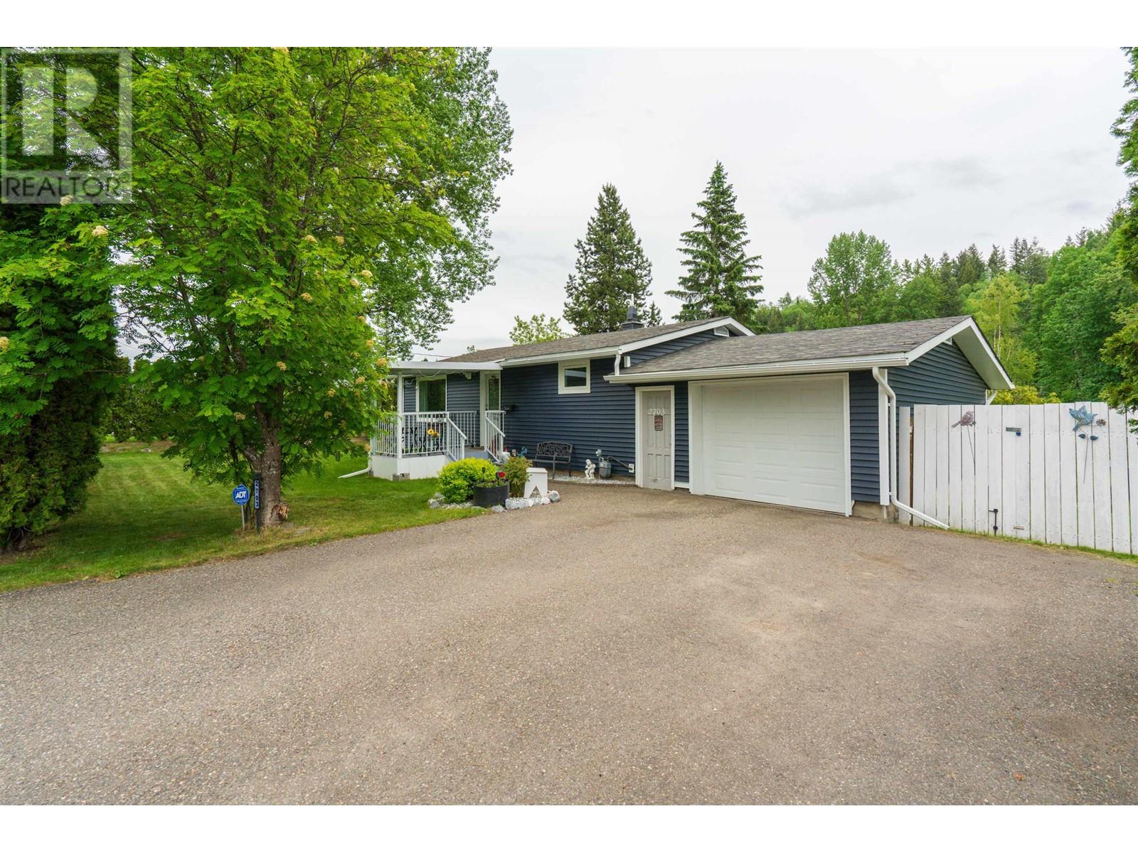 2703 Petersen Road, Prince George, British Columbia  V2N 1P1 - Photo 1 - R3012348