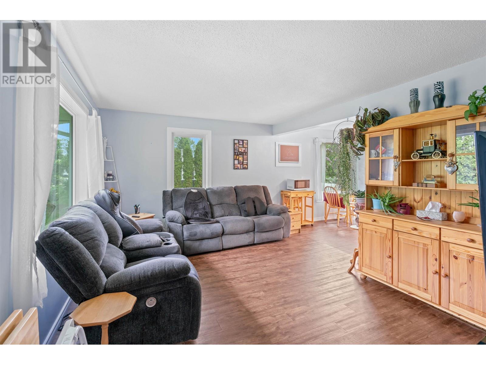 2703 Petersen Road, Prince George, British Columbia  V2N 1P1 - Photo 17 - R3012348