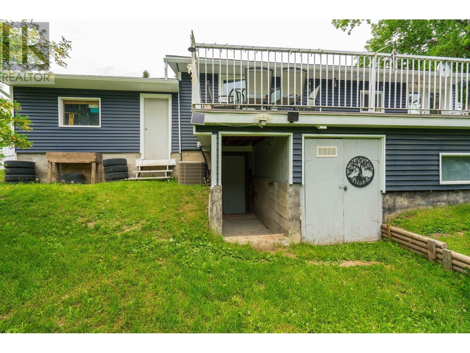 2703 Petersen Road, Prince George, British Columbia  V2N 1P1 - Photo 10 - R3012348