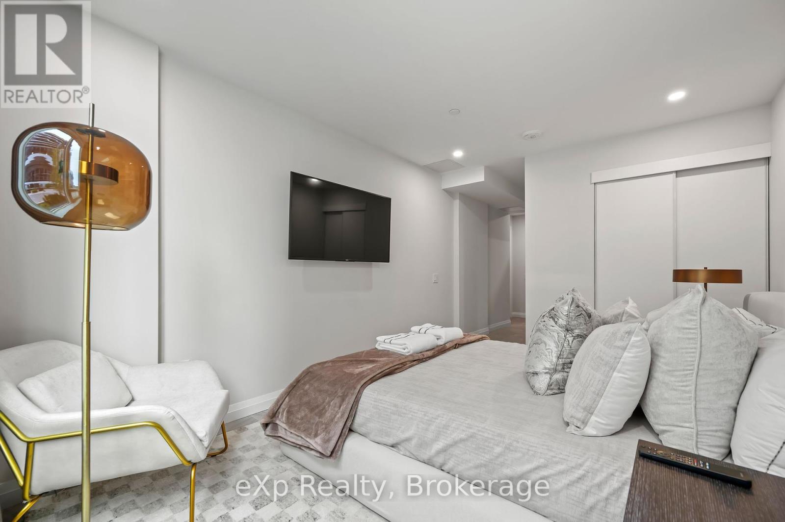 606 - 93 Arthur Street S, Guelph, Ontario N1E 0T3 - Photo 38 - X12186860