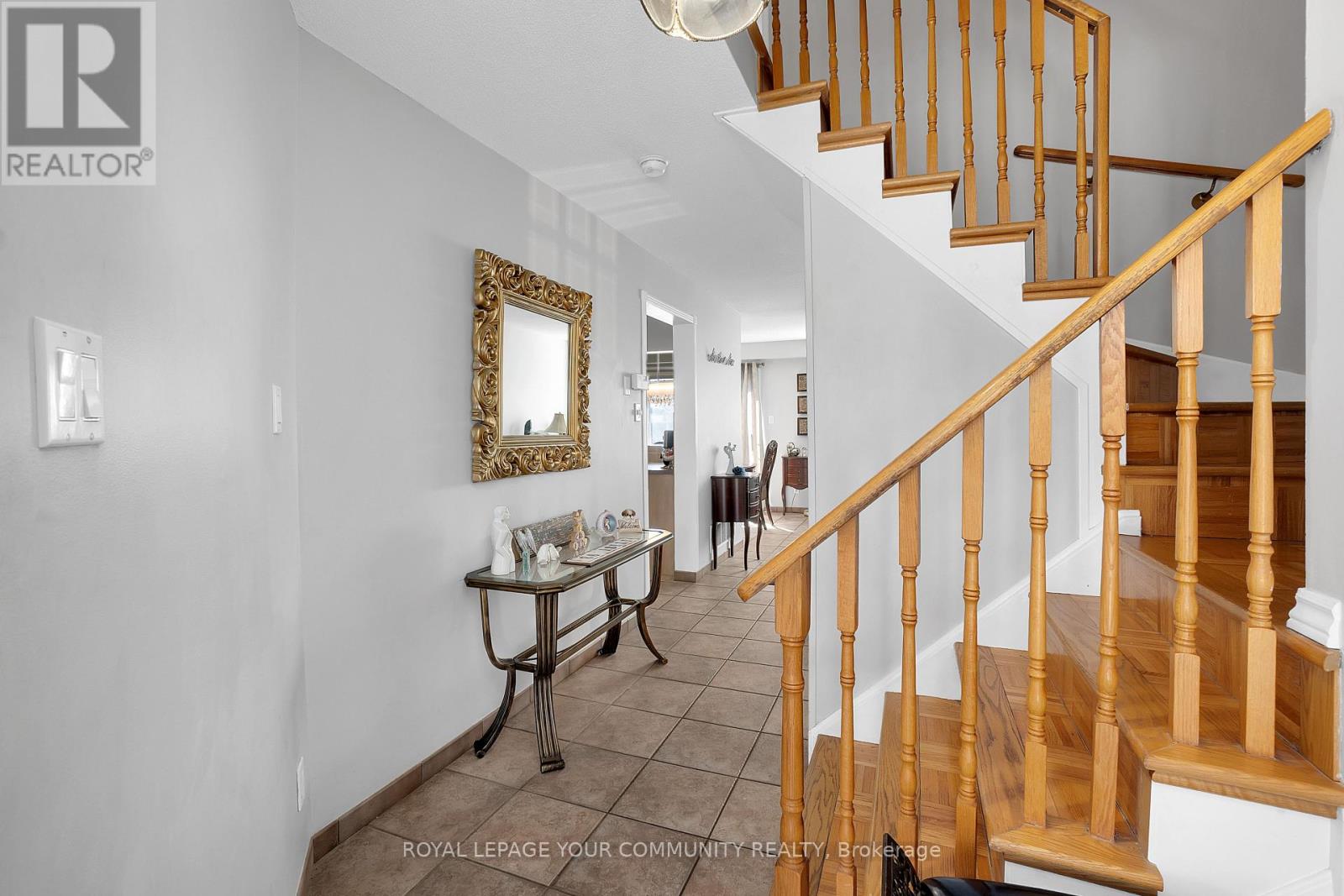 86 Islay Crescent, Vaughan, Ontario  L6A 2C1 - Photo 4 - N12206905