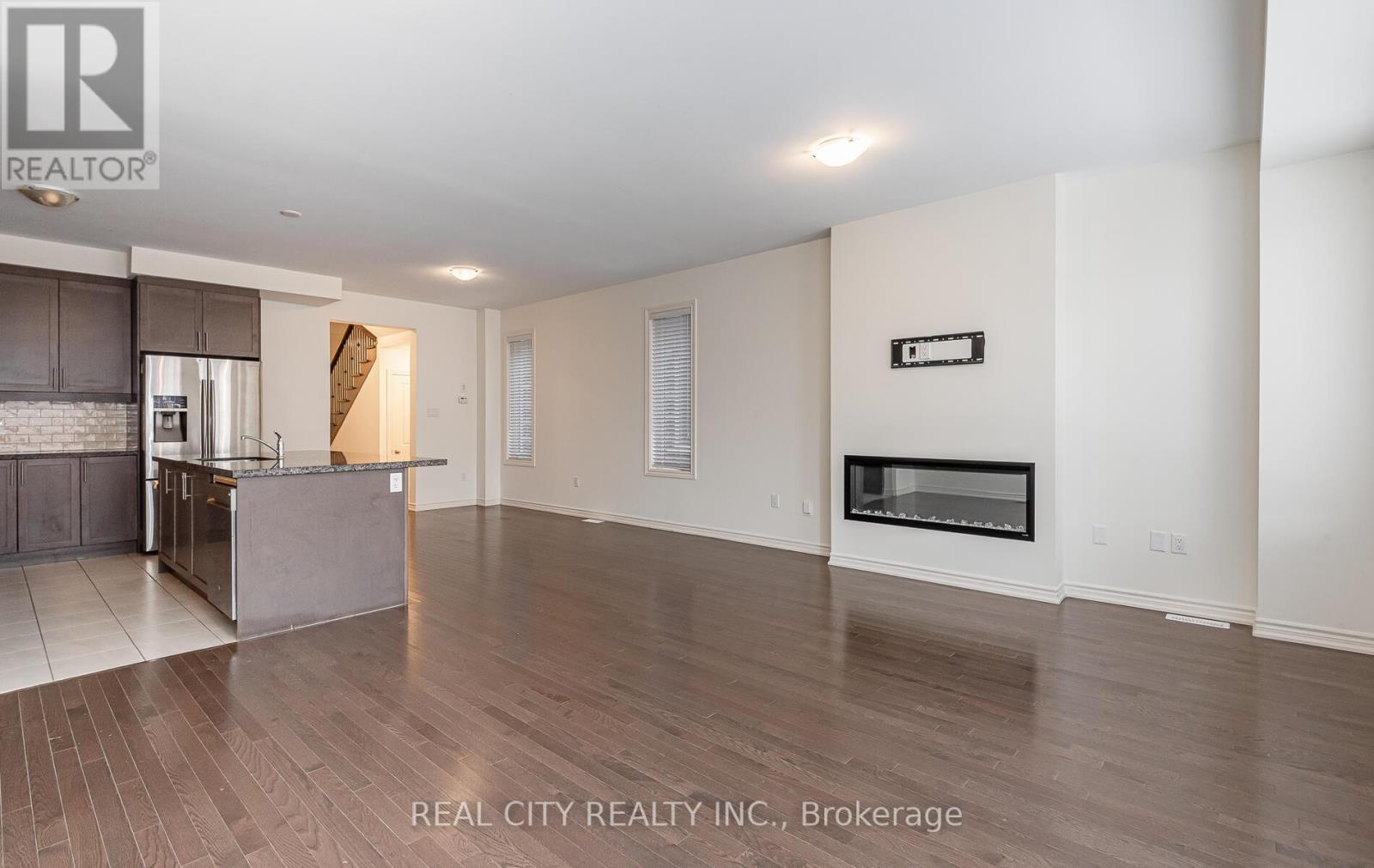 10 Donald Ficht Crescent, Brampton, Ontario  L7A 5H8 - Photo 14 - W12115637