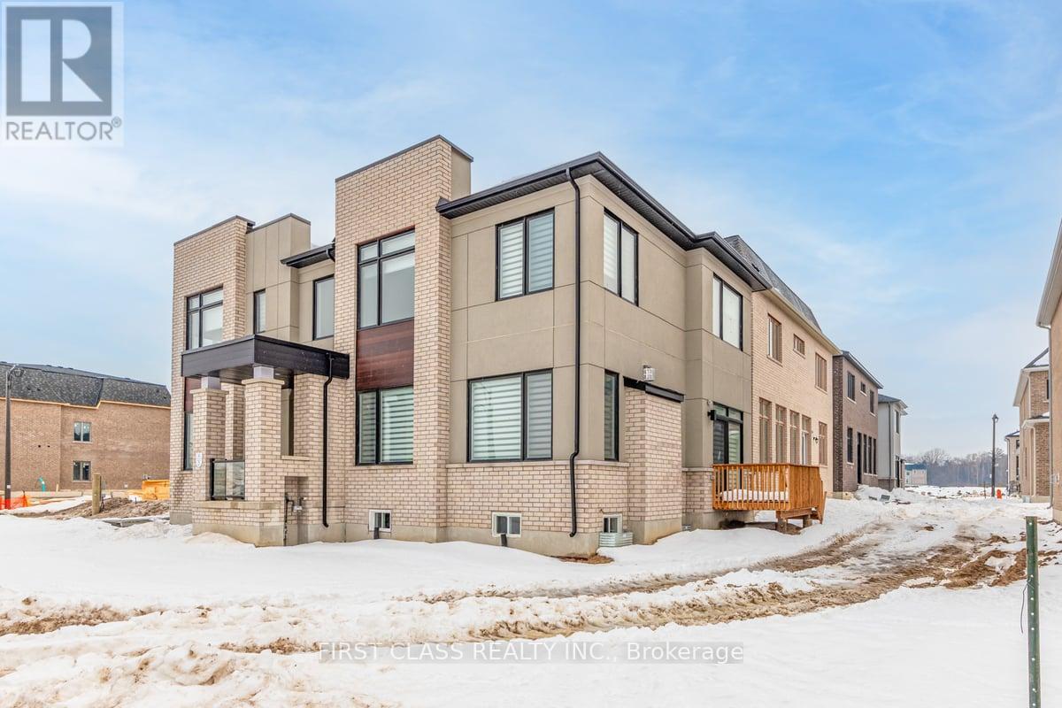 11 Godfrey Willis Drive, Markham, Ontario  L6C 3N2 - Photo 3 - N12207669