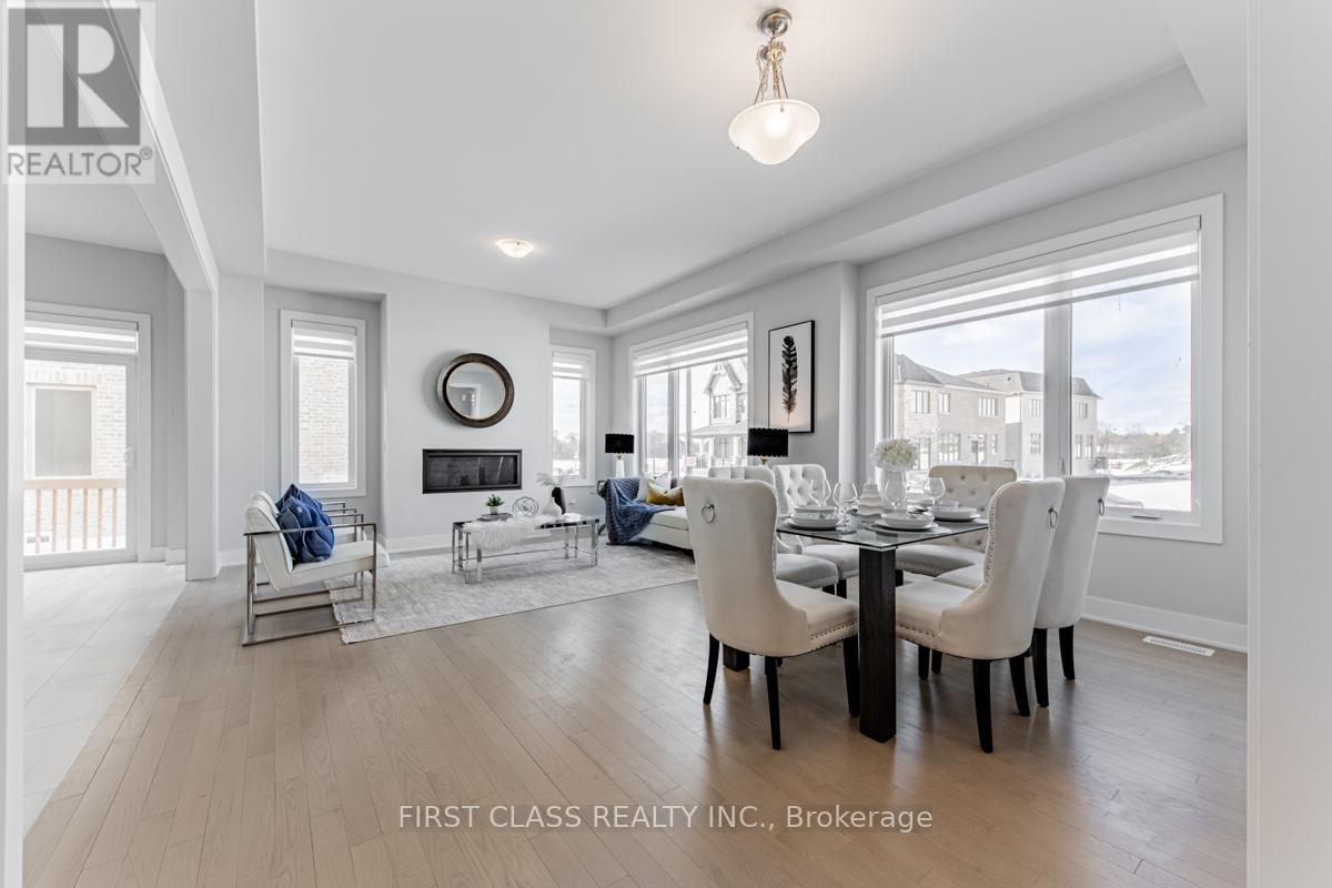 11 Godfrey Willis Drive, Markham, Ontario  L6C 3N2 - Photo 7 - N12207669