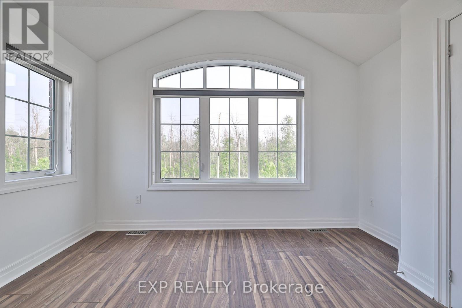 1487 Farrow Cres Crescent, Innisfil, Ontario  L9S 0L6 - Photo 29 - N12207695