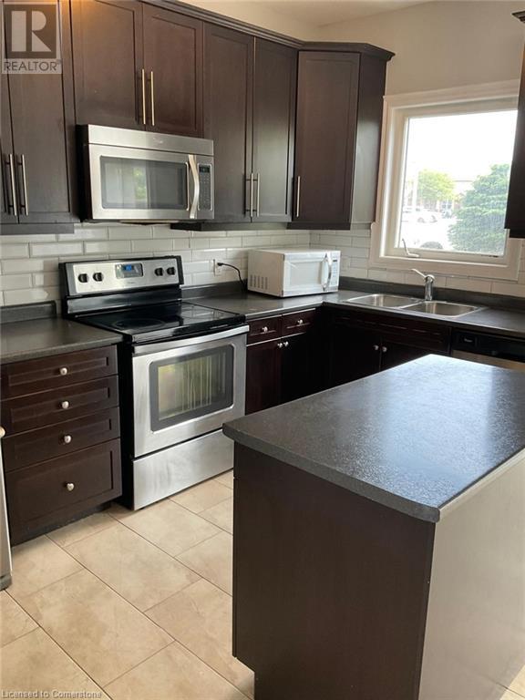 3320 Meadowgate Boulevard Unit# 194, London, Ontario  N6M 0A7 - Photo 5 - 40716646