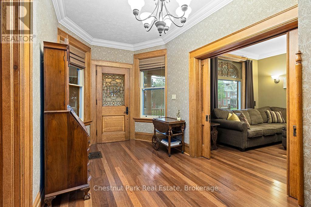 689 4th Avenue E, Owen Sound, Ontario  N4K 2N3 - Photo 6 - X12207728