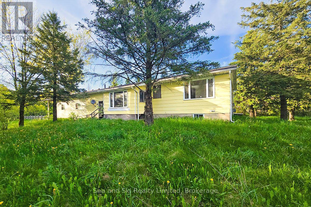 733586 West Back Line S, Grey Highlands, Ontario  N0C 1L0 - Photo 2 - X12207764