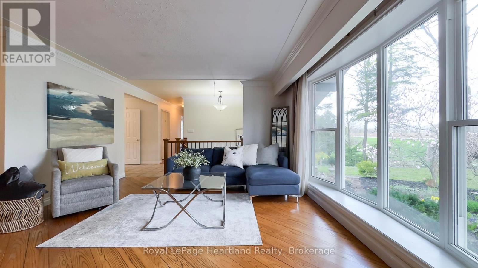 41829 Amberley Road, Morris Turnberry, Ontario  N0G 1G0 - Photo 8 - X12207824