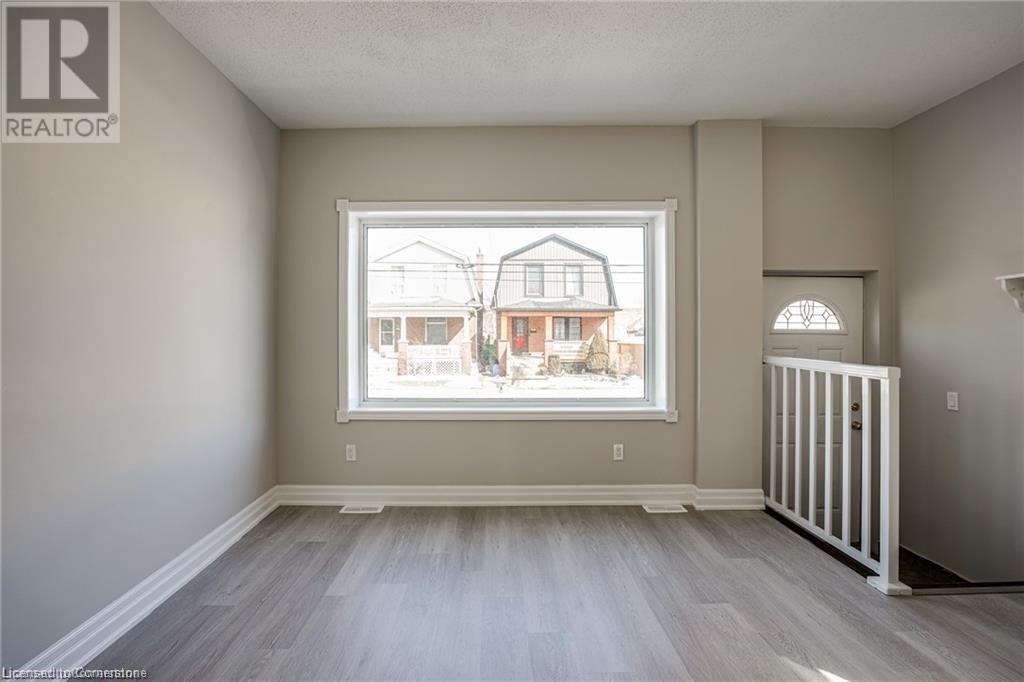 1164 Cannon Street E Unit# Main, Hamilton, Ontario  L8L 2K1 - Photo 4 - 40728182