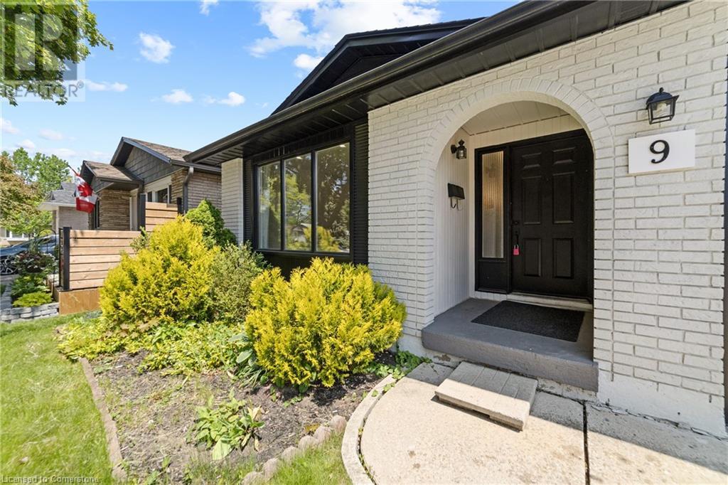 9 Piper Place, Hamilton, Ontario  L9C 6X5 - Photo 3 - 40737312
