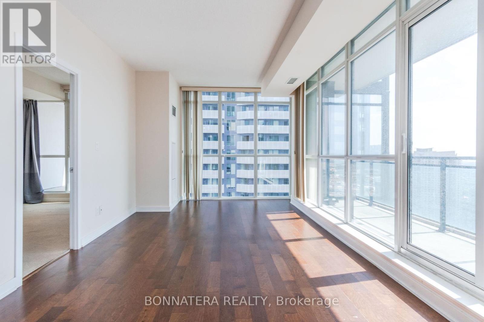 3202 - 4070 Confederation Parkway, Mississauga, Ontario  L5B 0E9 - Photo 11 - W12207632