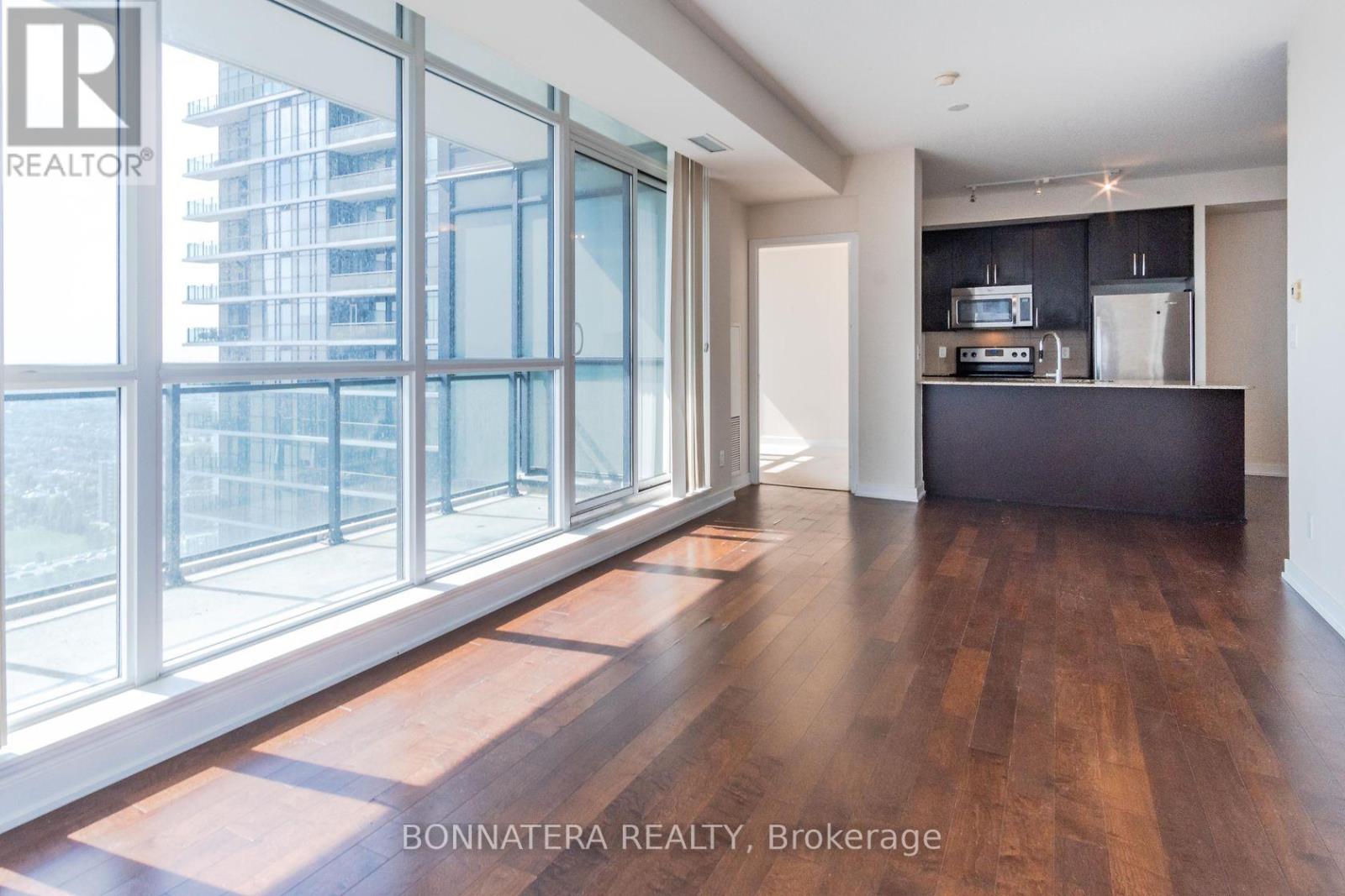 3202 - 4070 Confederation Parkway, Mississauga, Ontario  L5B 0E9 - Photo 14 - W12207632