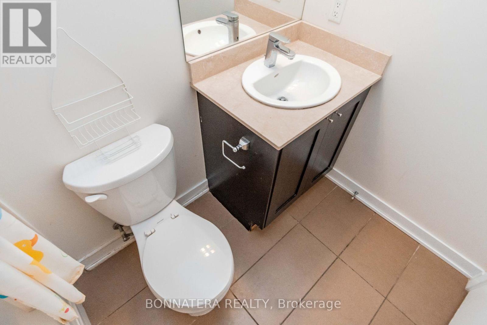 3202 - 4070 Confederation Parkway, Mississauga, Ontario  L5B 0E9 - Photo 23 - W12207632