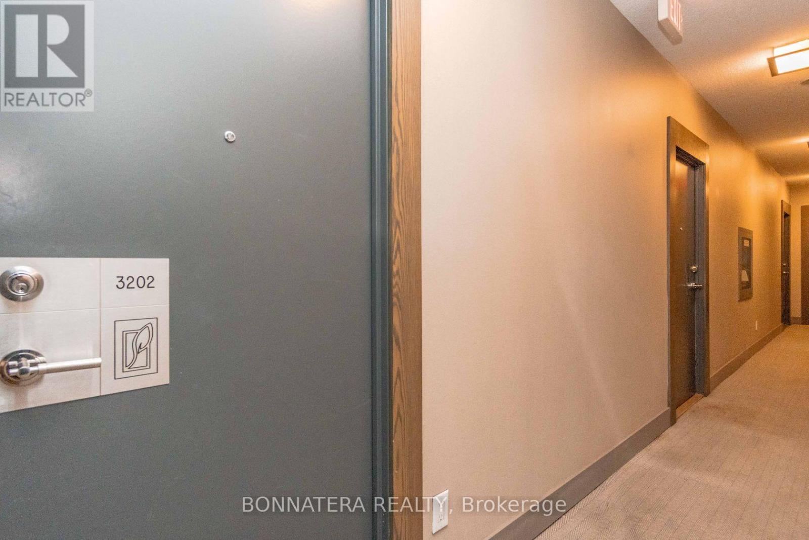 3202 - 4070 Confederation Parkway, Mississauga, Ontario  L5B 0E9 - Photo 41 - W12207632