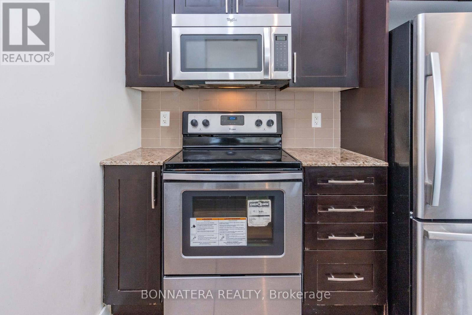 3202 - 4070 Confederation Parkway, Mississauga, Ontario  L5B 0E9 - Photo 9 - W12207632
