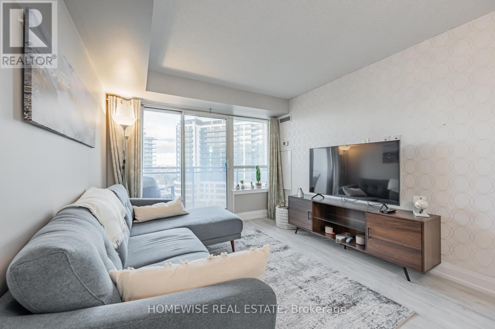 717 - 1070 Sheppard Avenue W, Toronto, Ontario  M3J 0G8 - Photo 8 - W12207634