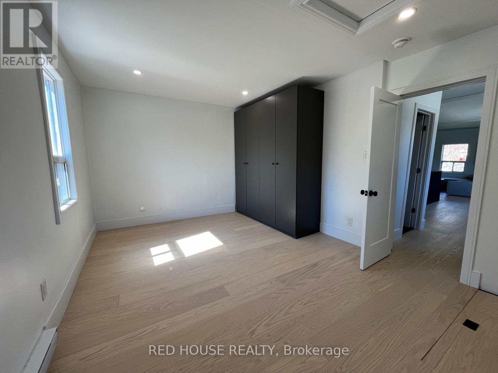 2 Hilldale Road, Toronto, Ontario  M6N 3Y2 - Photo 14 - W12207682
