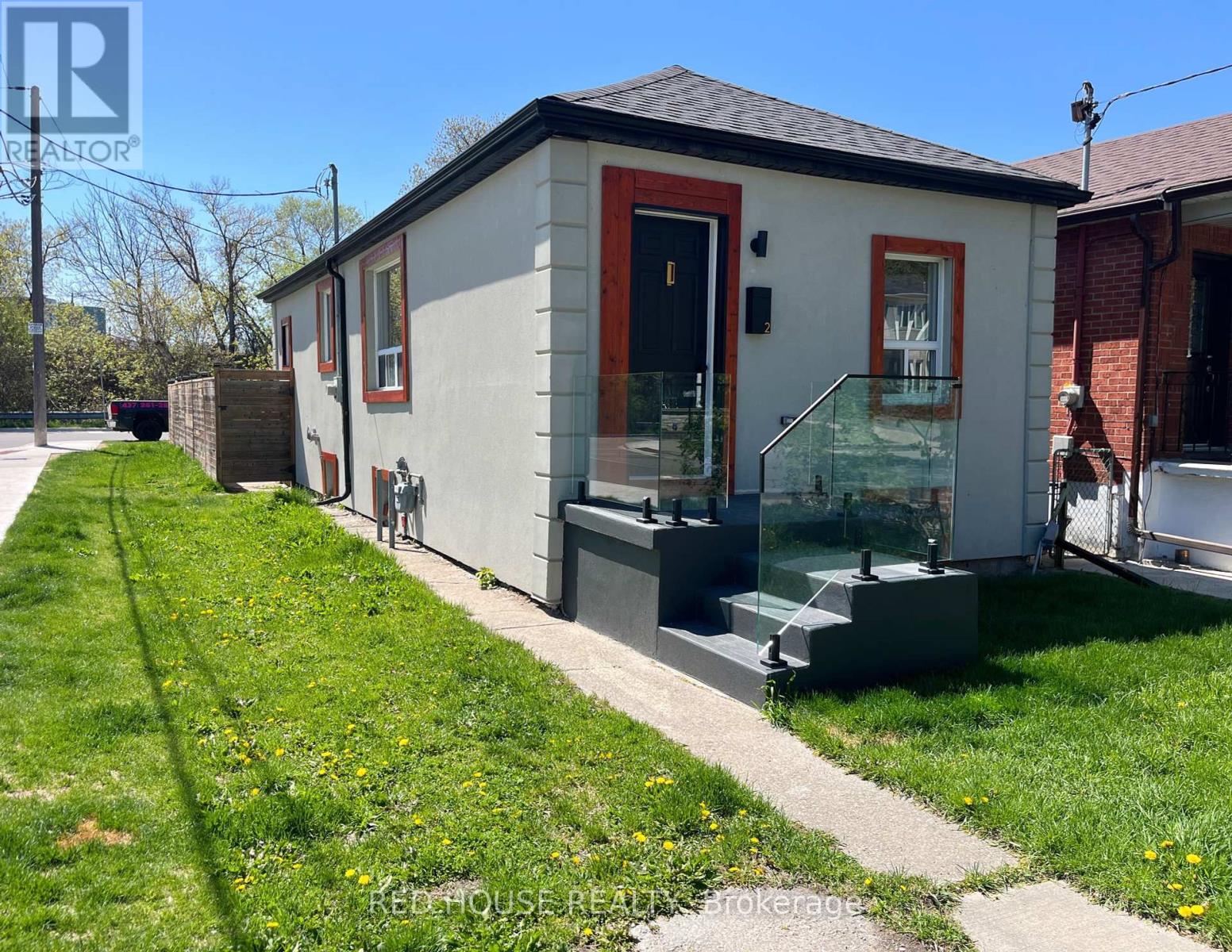 2 Hilldale Road, Toronto, Ontario  M6N 3Y2 - Photo 17 - W12207682