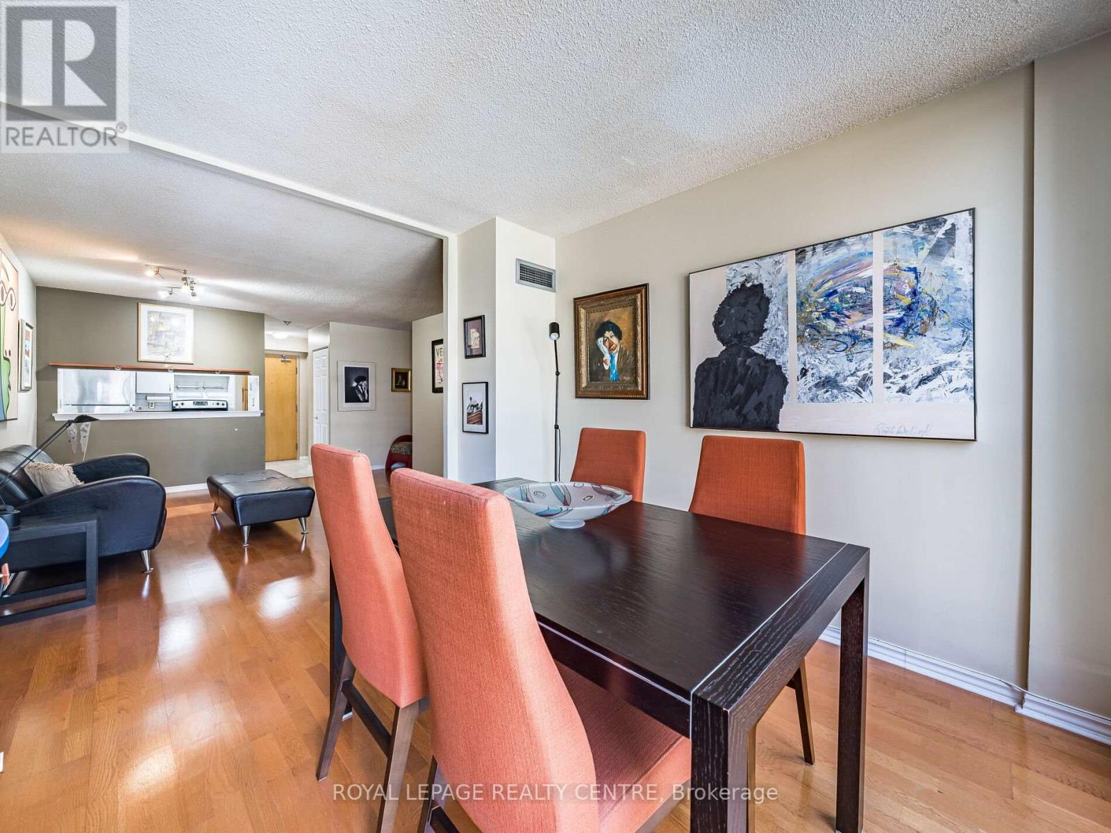 402 - 20 Southport Street, Toronto (High Park-Swansea), Ontario  M6S 4Y8 - Photo 17 - W12207700