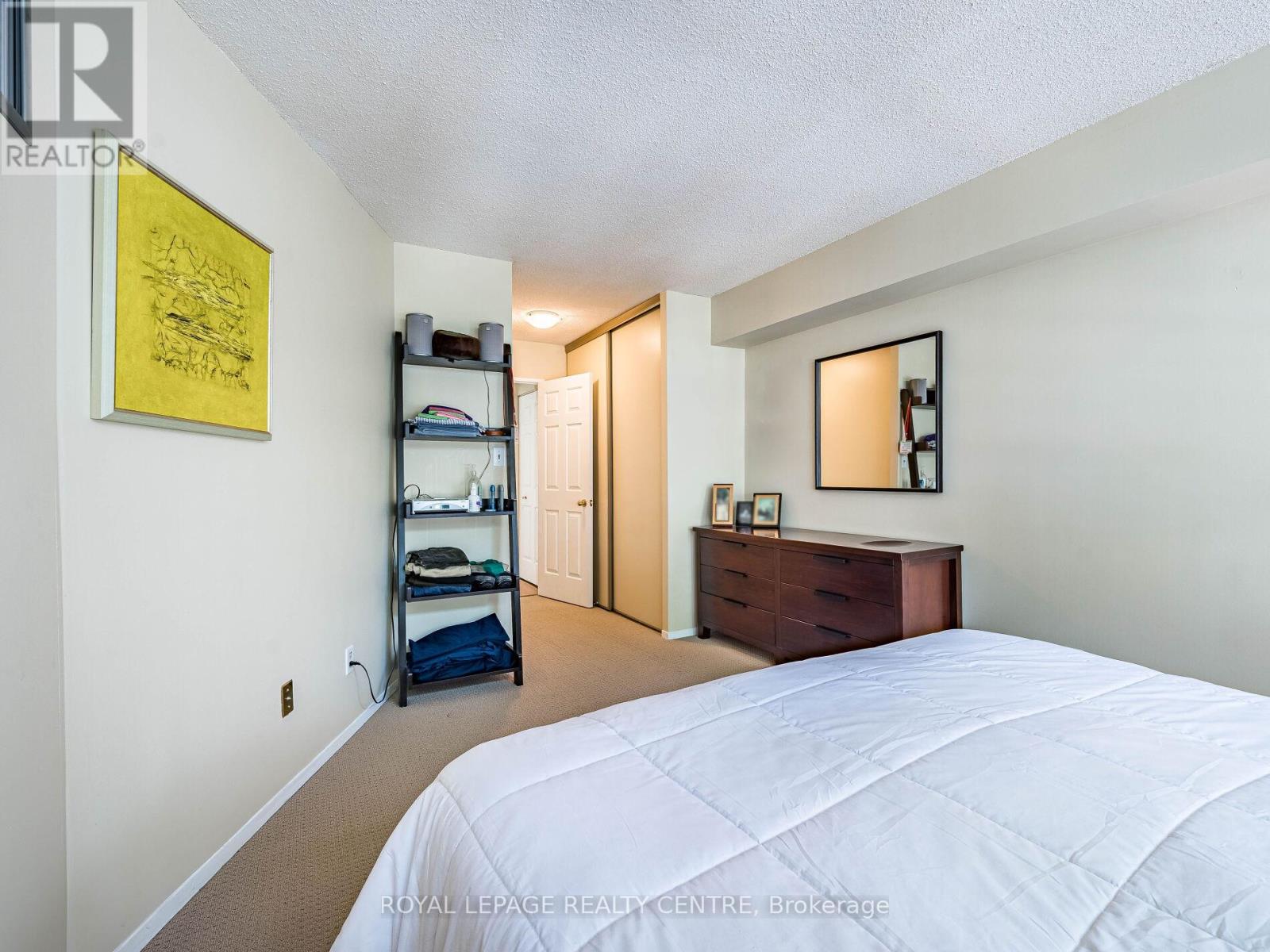402 - 20 Southport Street, Toronto (High Park-Swansea), Ontario  M6S 4Y8 - Photo 25 - W12207700