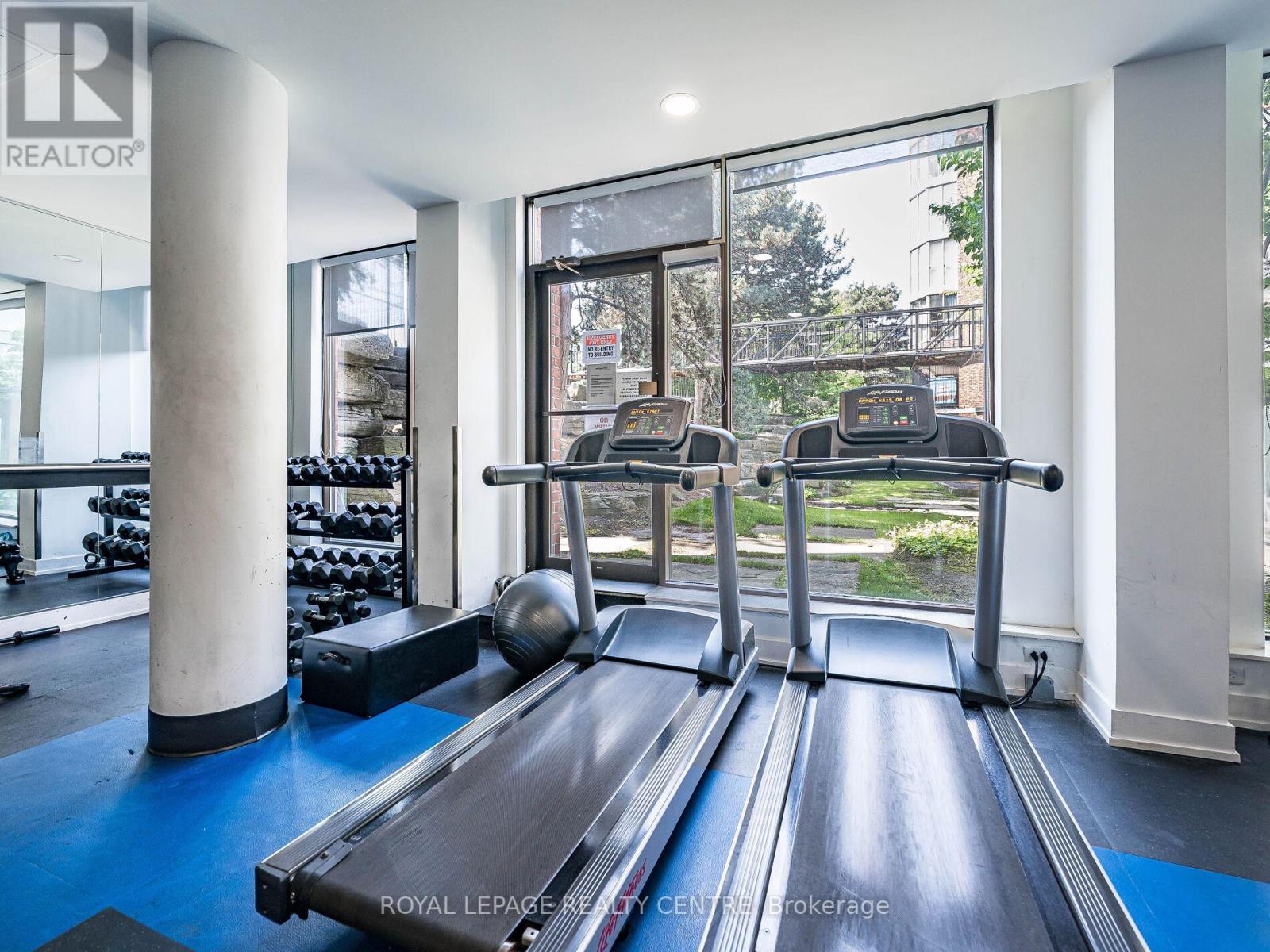 402 - 20 Southport Street, Toronto (High Park-Swansea), Ontario  M6S 4Y8 - Photo 29 - W12207700