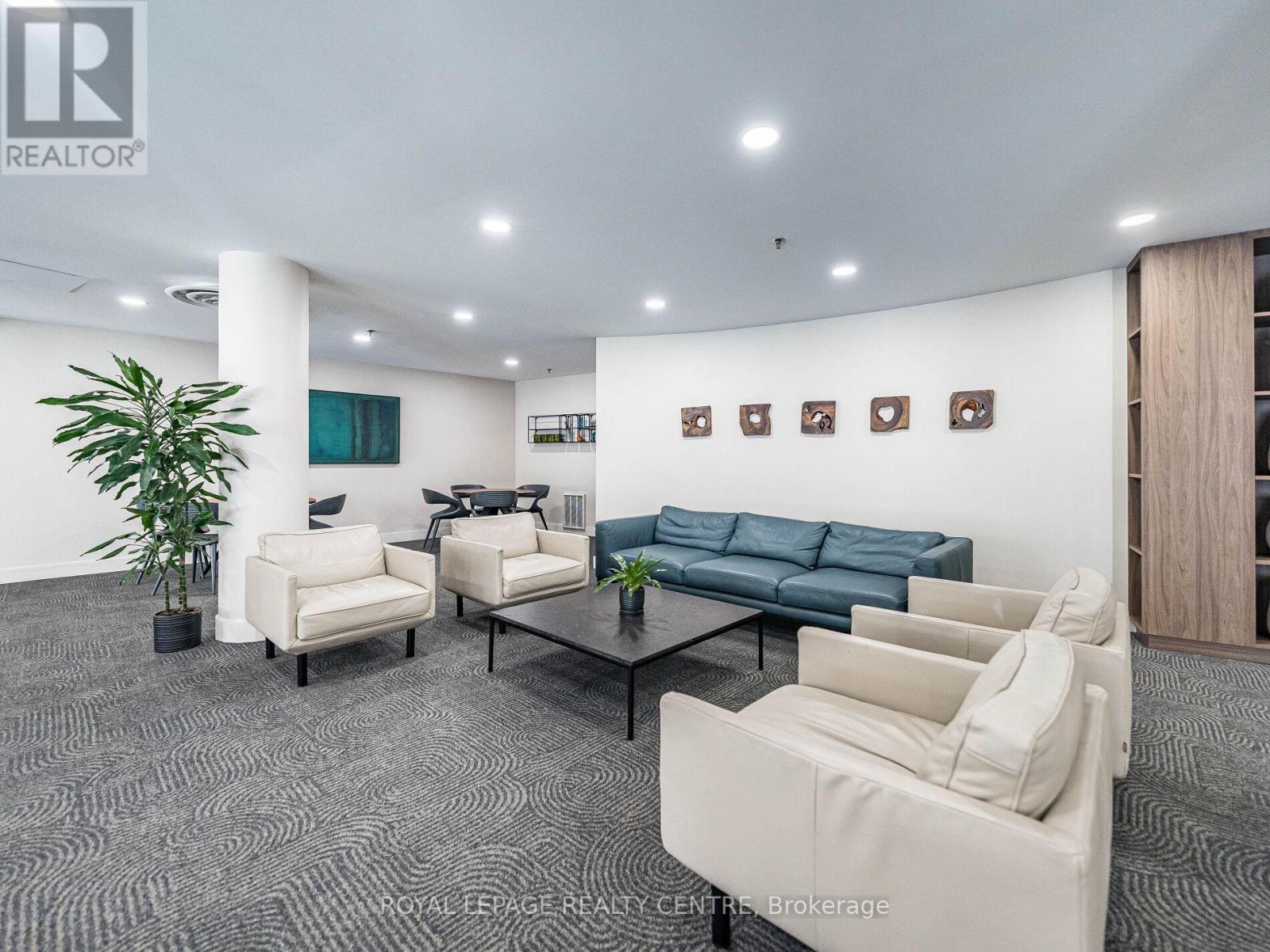 402 - 20 Southport Street, Toronto (High Park-Swansea), Ontario  M6S 4Y8 - Photo 38 - W12207700