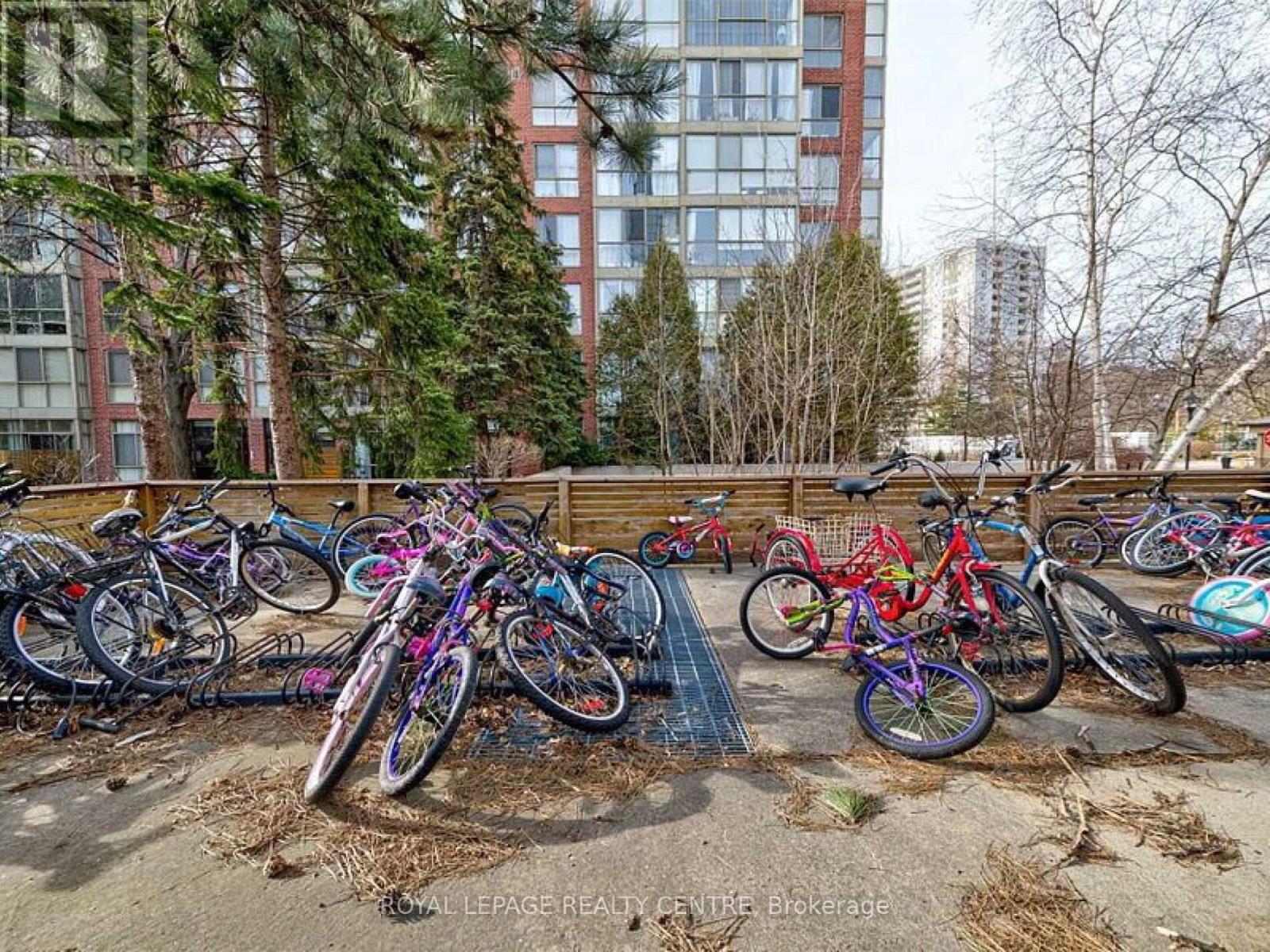 402 - 20 Southport Street, Toronto (High Park-Swansea), Ontario  M6S 4Y8 - Photo 50 - W12207700
