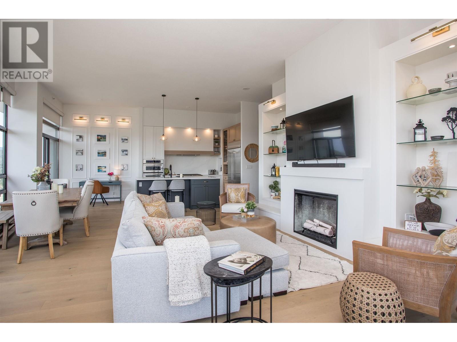 2702 400 Capilano Road, Port Moody, British Columbia  V3H 0E1 - Photo 2 - R3012946