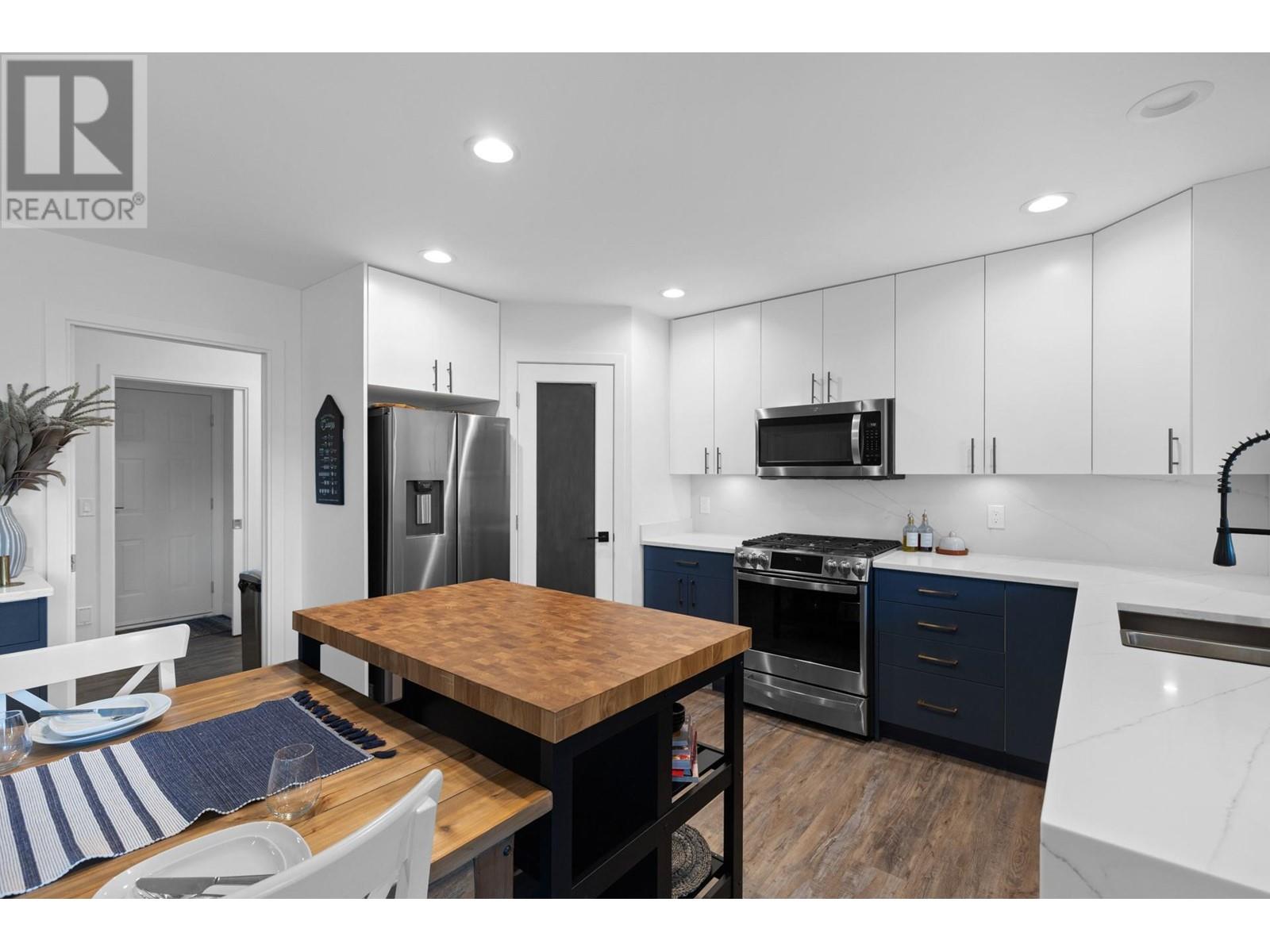 Property at 1671 Lindsay Drive image 1