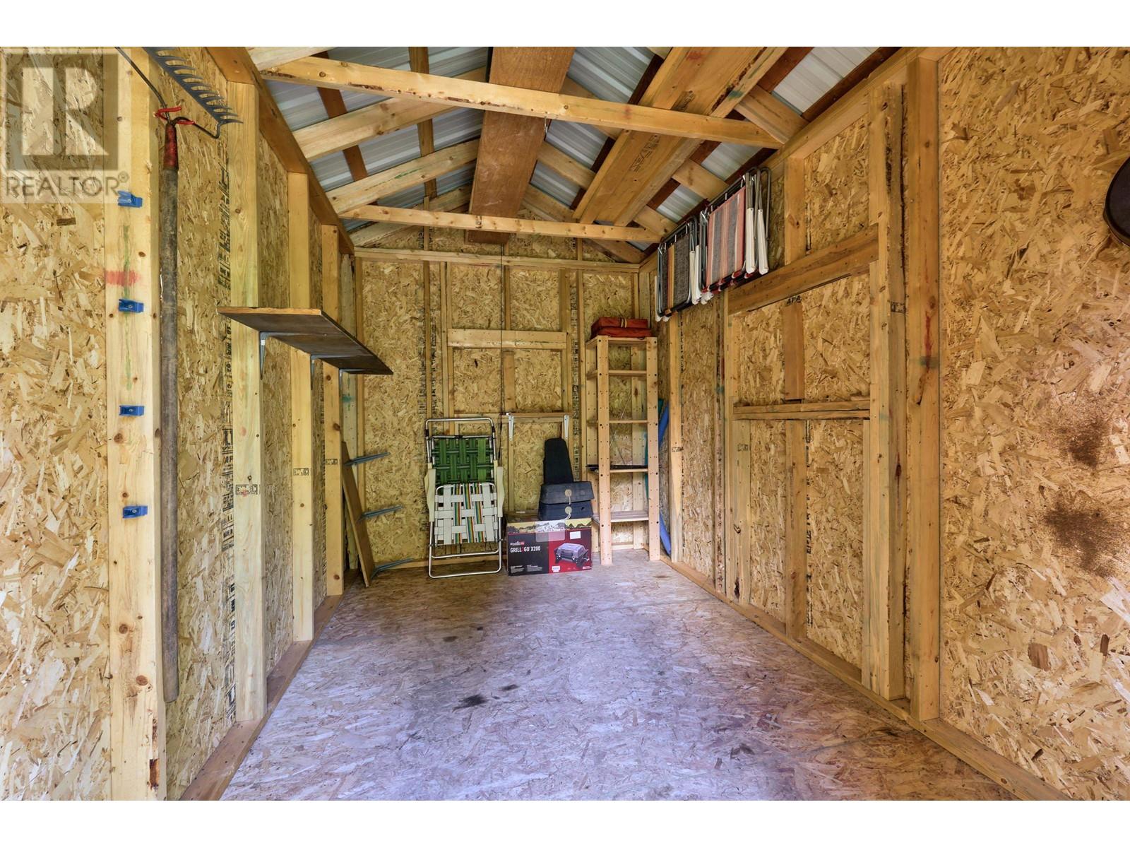 8157 N Bridge Lake Road, Bridge Lake, British Columbia  V0K 1X2 - Photo 4 - R3013088