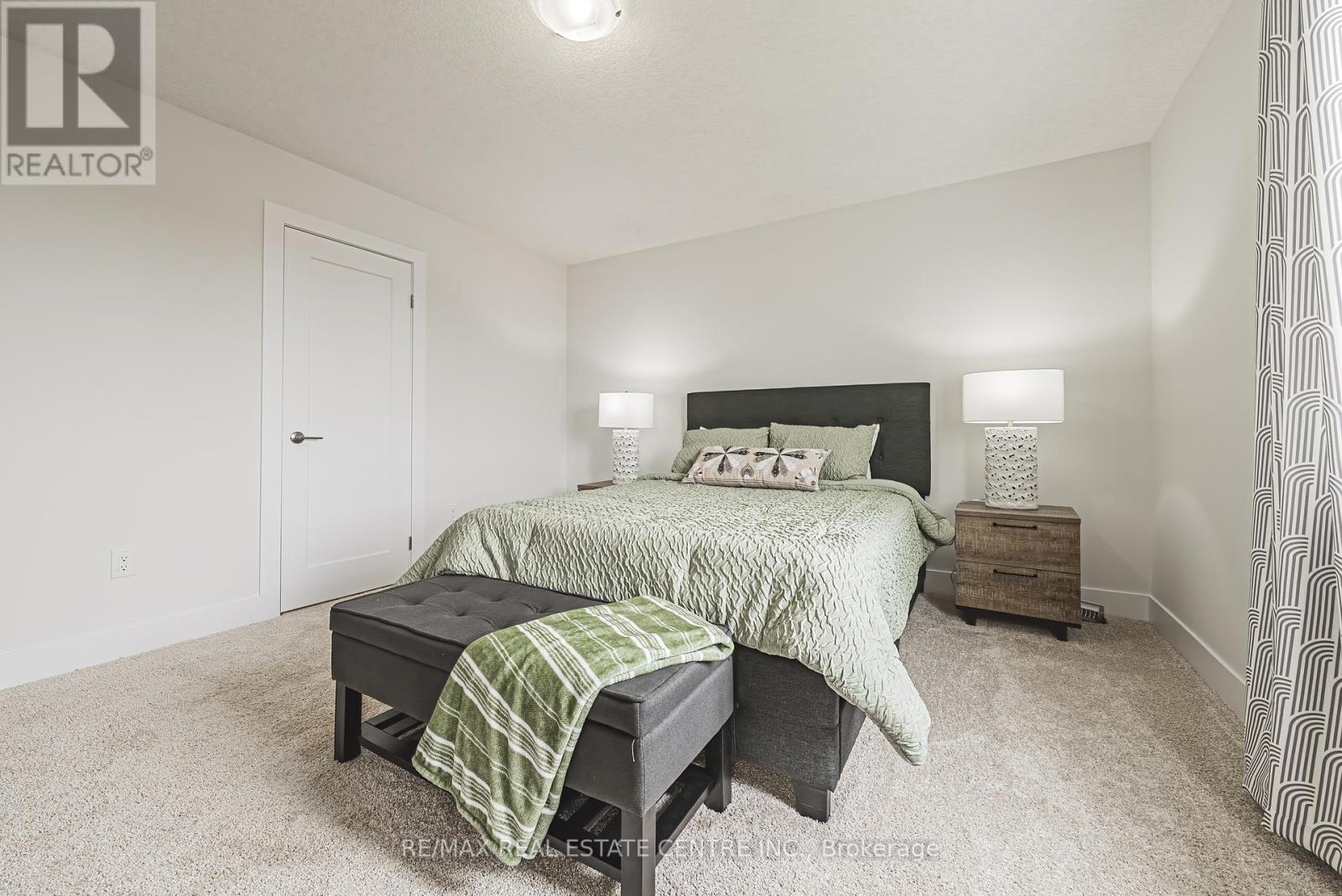 546 Benninger Drive, Kitchener, Ontario  N2E 0C9 - Photo 25 - X12207640