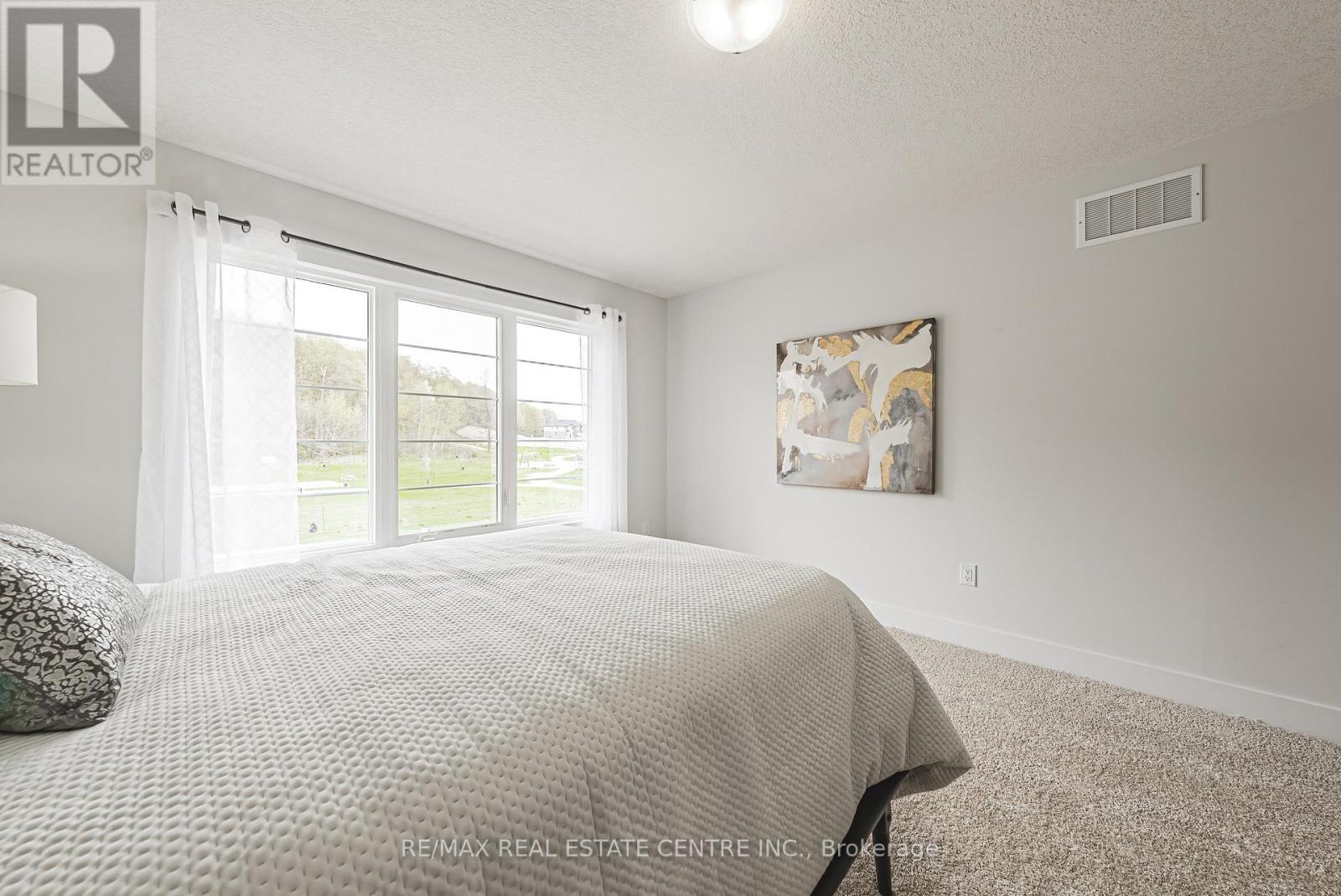 546 Benninger Drive, Kitchener, Ontario  N2E 0C9 - Photo 34 - X12207640