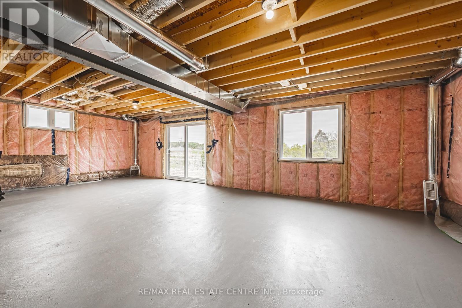 546 Benninger Drive, Kitchener, Ontario  N2E 0C9 - Photo 40 - X12207640