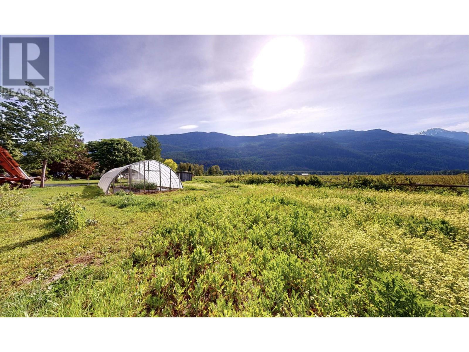 945 Erickson Road, Pemberton, British Columbia  V0N 2L2 - Photo 4 - R3005603
