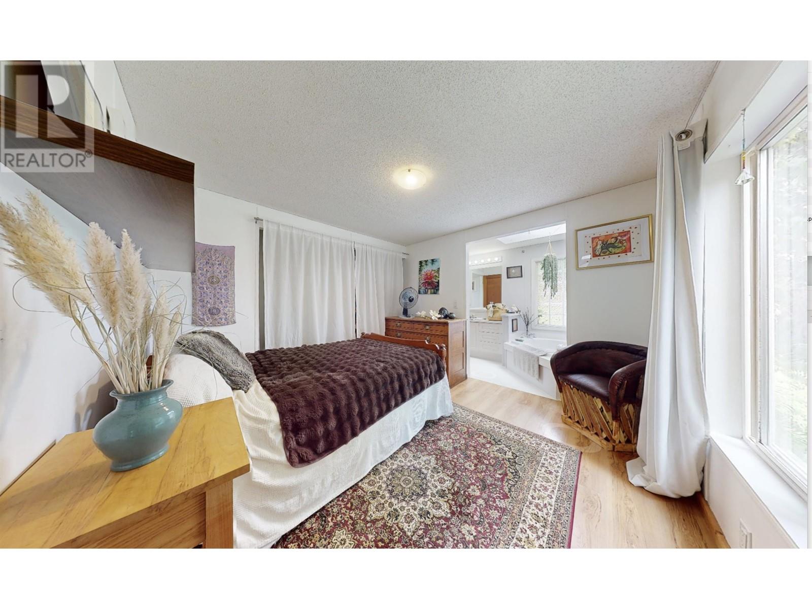 945 Erickson Road, Pemberton, British Columbia  V0N 2L2 - Photo 14 - R3005603