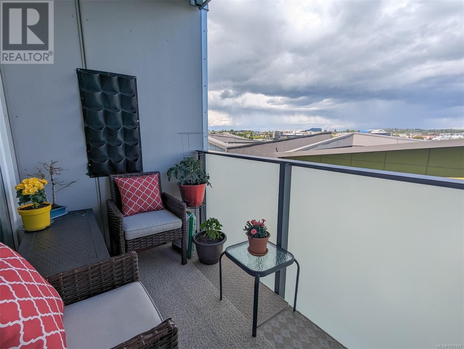 414 767 Tyee Rd, Victoria, British Columbia V9A 0G5 - Photo 5 - 1002422