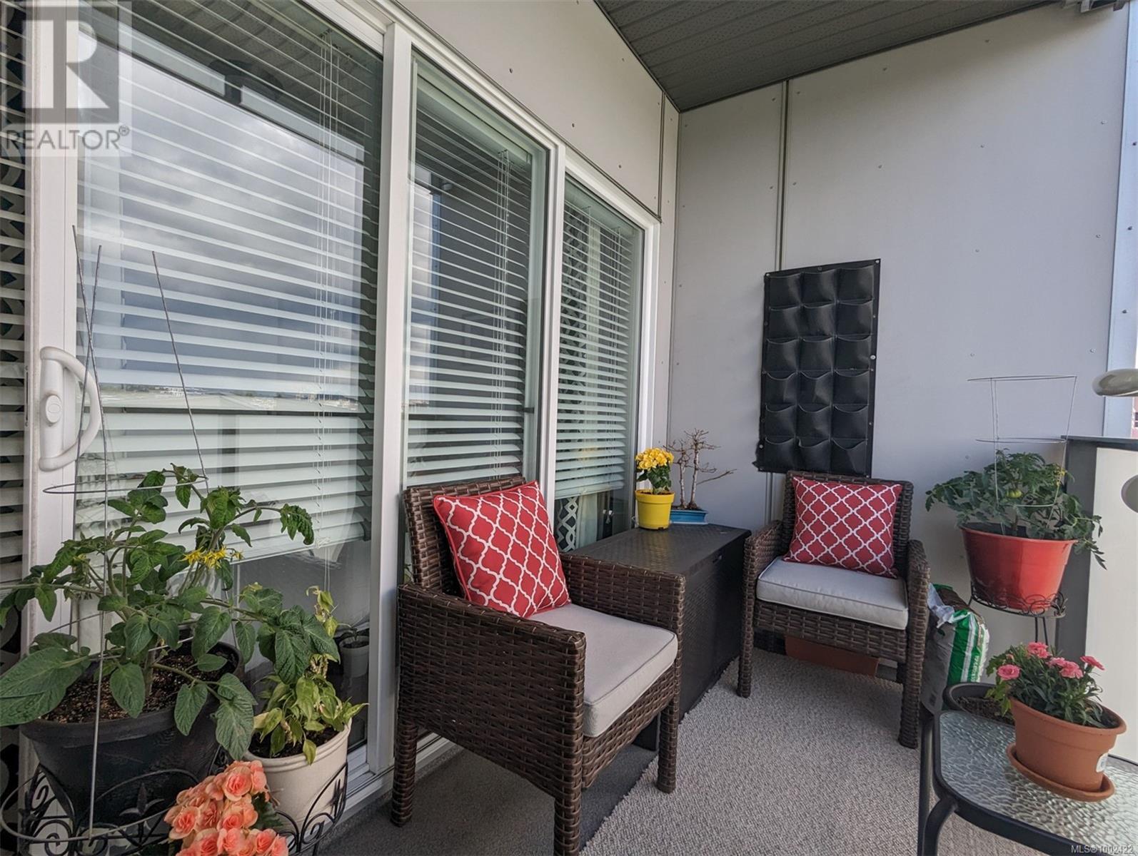 414 767 Tyee Rd, Victoria, British Columbia V9A 0G5 - Photo 6 - 1002422