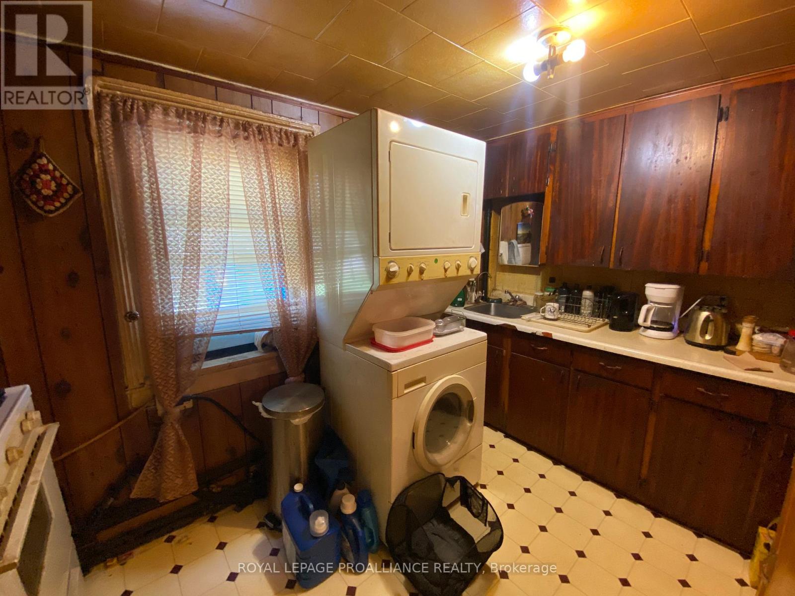 195 Belleville Road, Greater Napanee, Ontario  K7R 2R4 - Photo 8 - X12185618