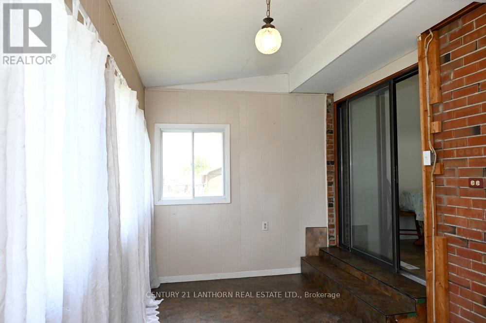 151 Avonlough Road W, Belleville, Ontario  K8N 4Z2 - Photo 33 - X12190093