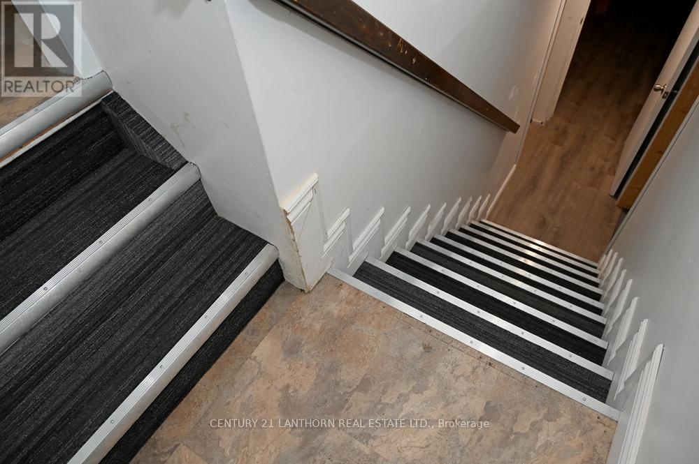 151 Avonlough Road W, Belleville, Ontario  K8N 4Z2 - Photo 34 - X12190093