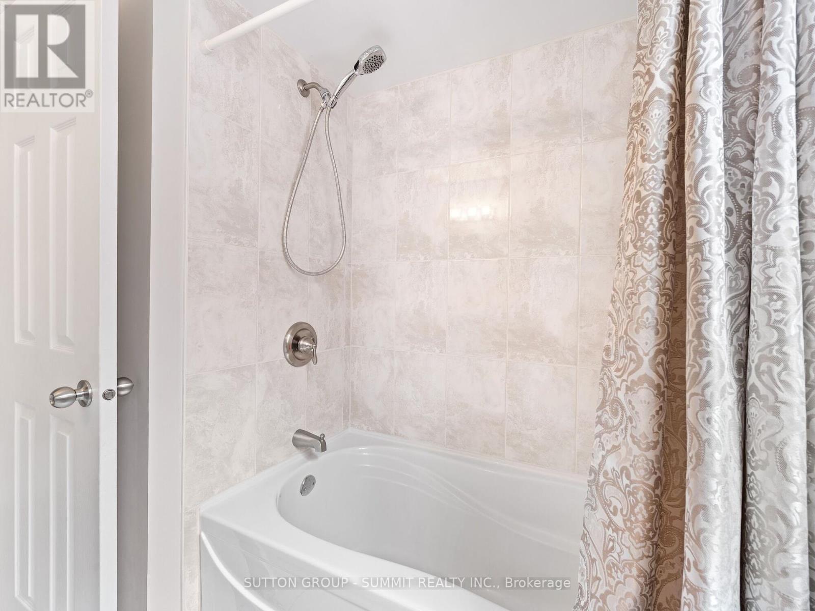5726 Tayside Crescent, Mississauga, Ontario  L5M 5J4 - Photo 42 - W12207368