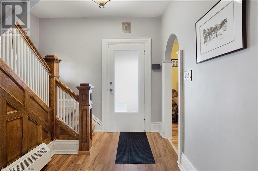 Property at 66 KING Street E image 5