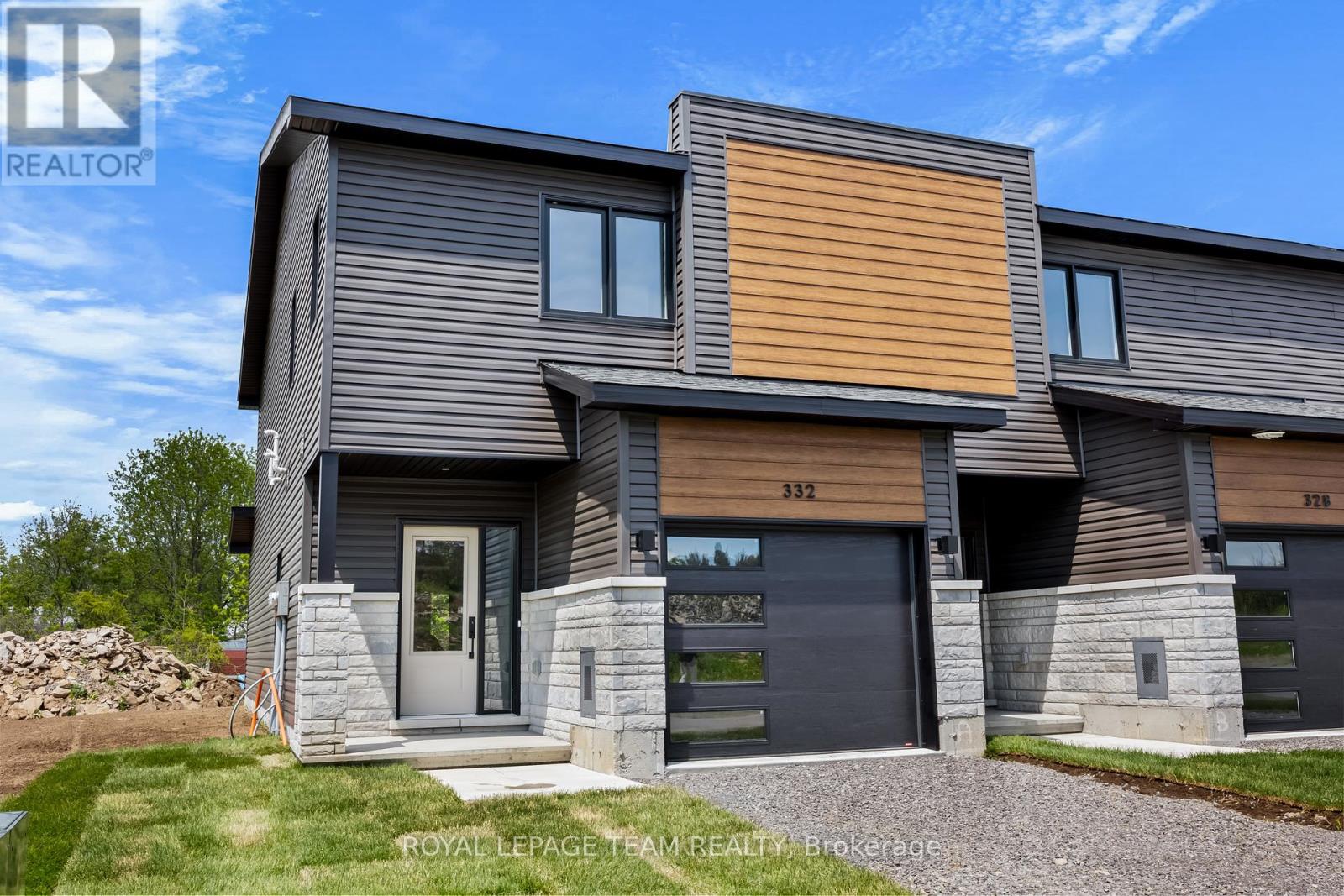 332 Lewis Street W, Merrickville-Wolford, Ontario  K0G 1N0 - Photo 1 - X12170722