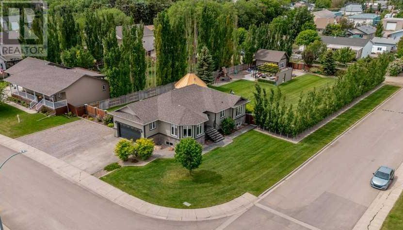 918 Centennial Avenue, Nobleford, Alberta