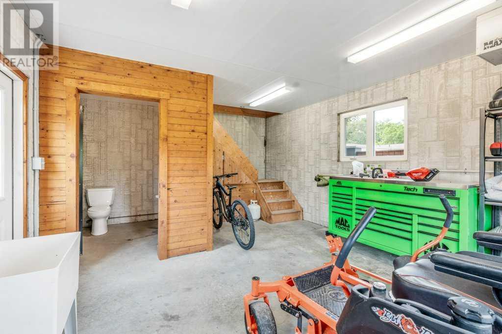 918 Centennial Avenue, Nobleford, Alberta  T0L 1S0 - Photo 40 - A2229207