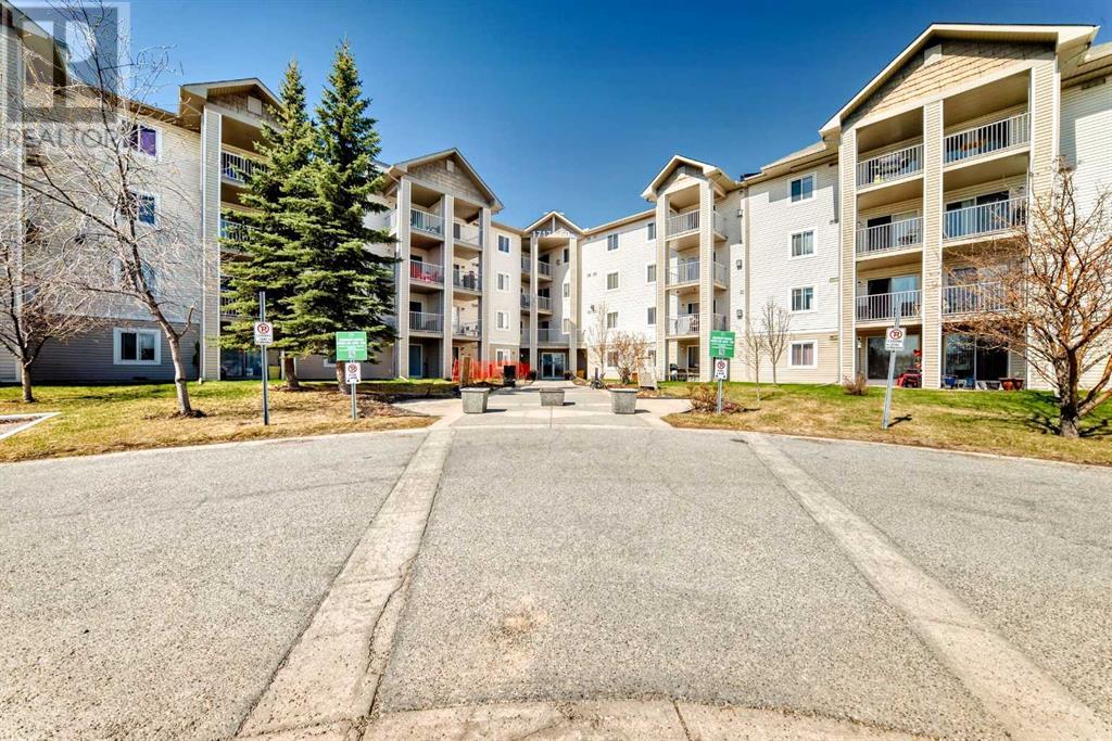 303, 1717 60 Street Se, Calgary, Alberta  T2A 7Y7 - Photo 1 - A2211944