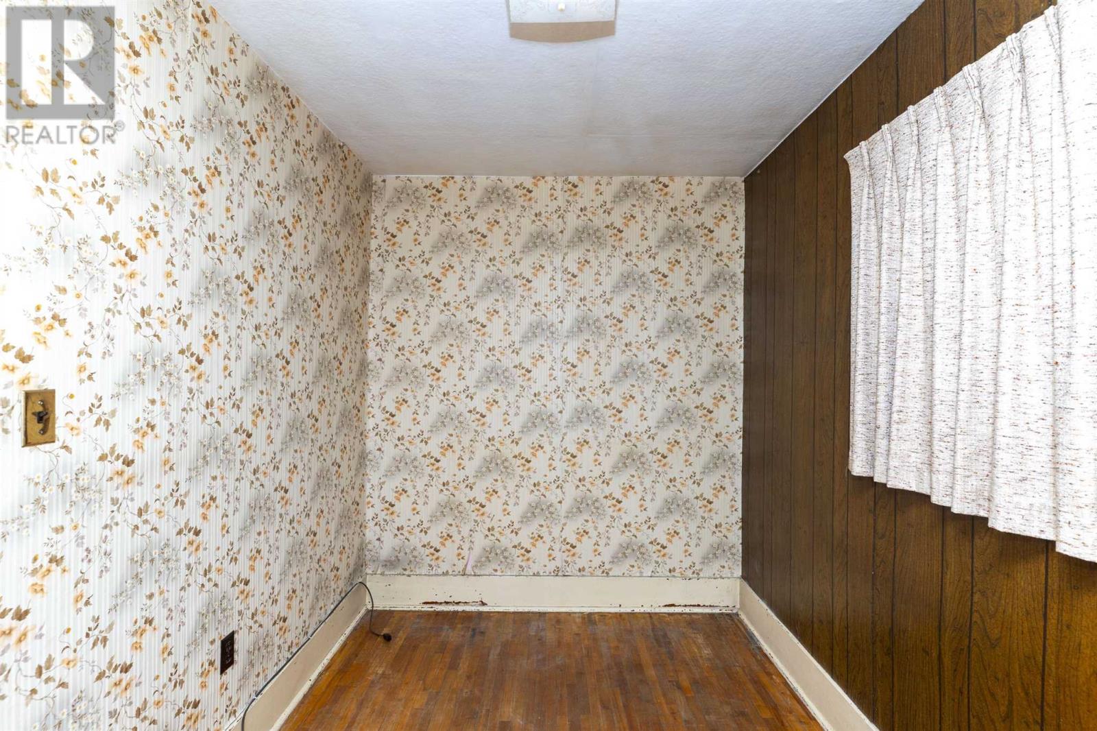 903 Centre Ave, Thunder Bay, Ontario  P7E 2X4 - Photo 12 - TB251257
