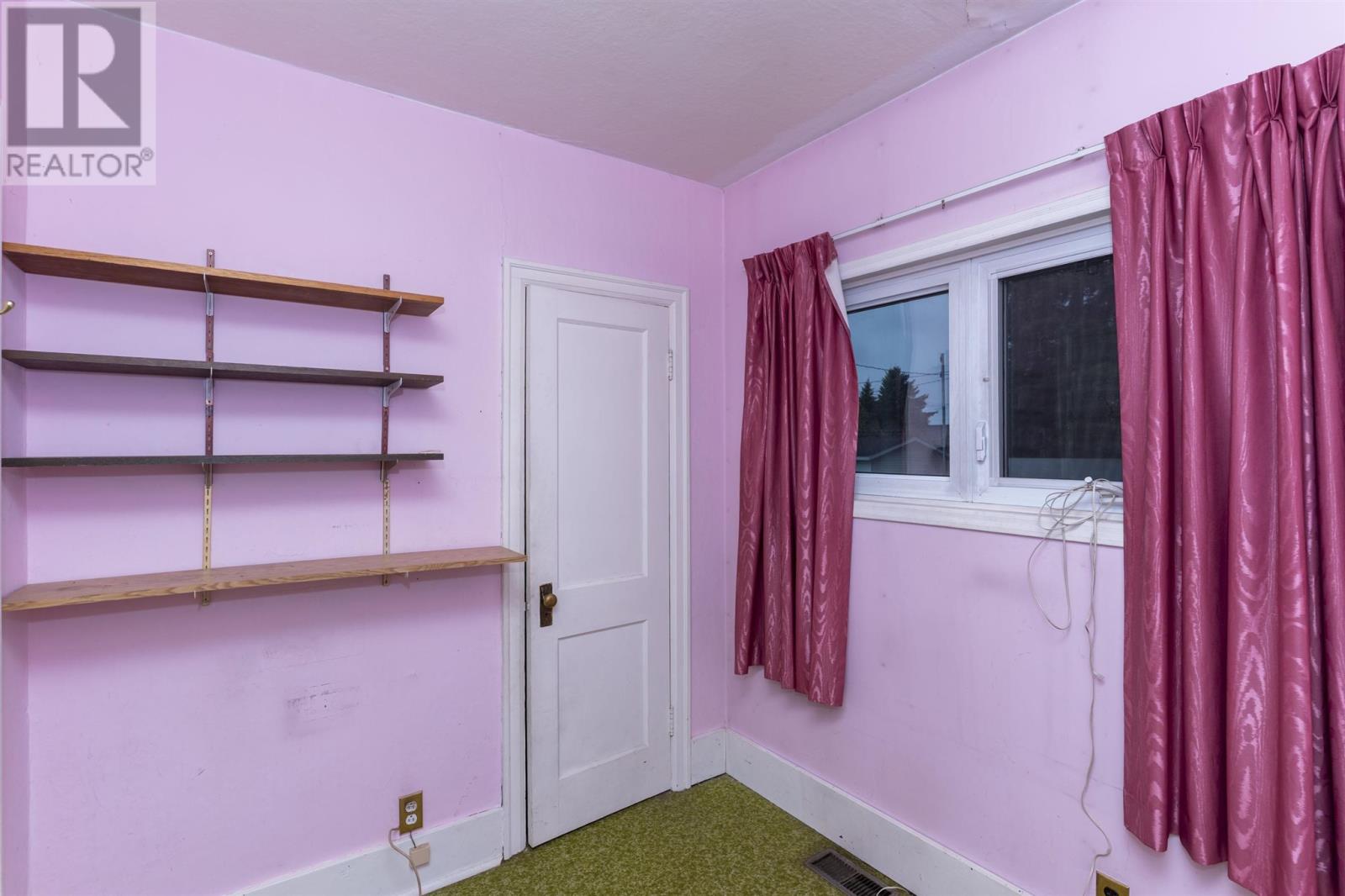 903 Centre Ave, Thunder Bay, Ontario  P7E 2X4 - Photo 14 - TB251257